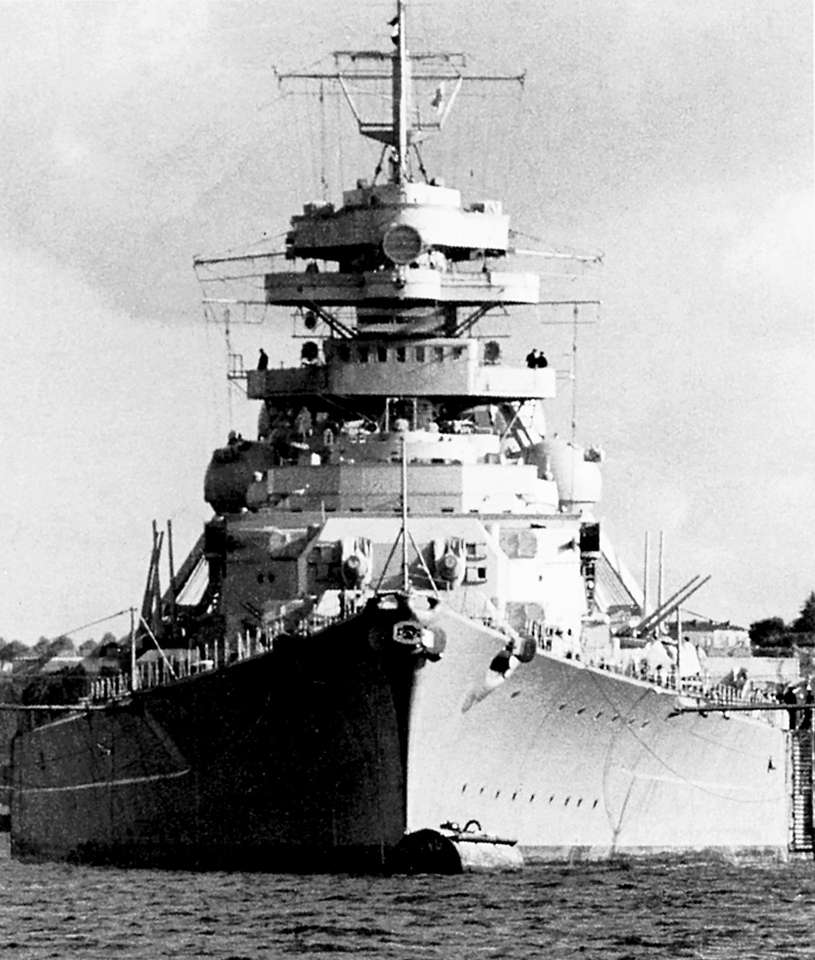 Бисмарк-германски боен кораб онлайн пъзел