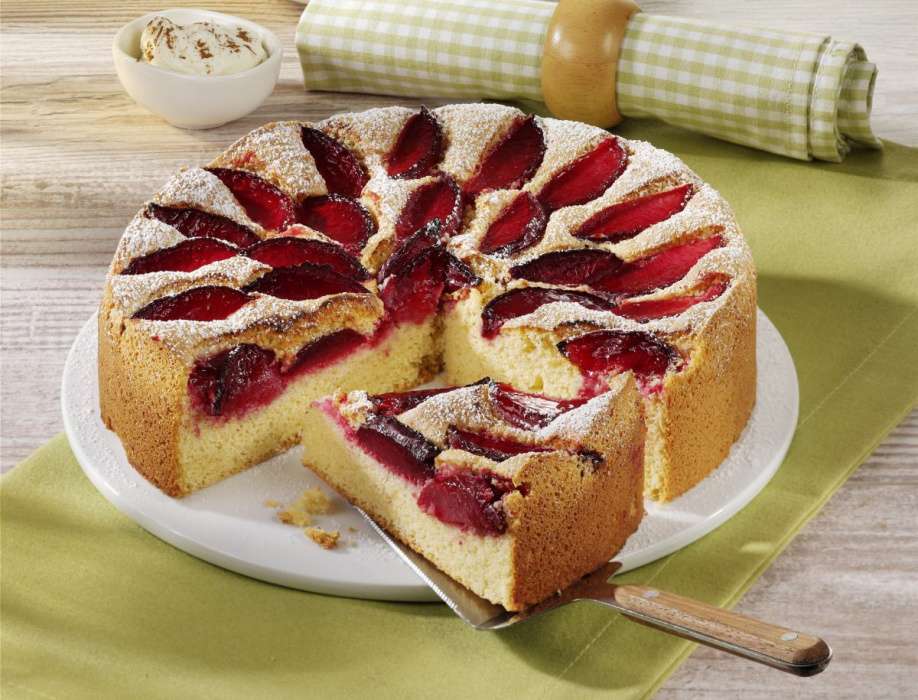 Tårta med plommon pussel på nätet