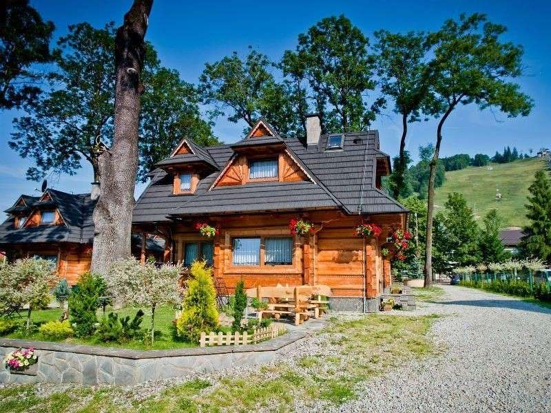 Una casa in legno a Zakopane puzzle online