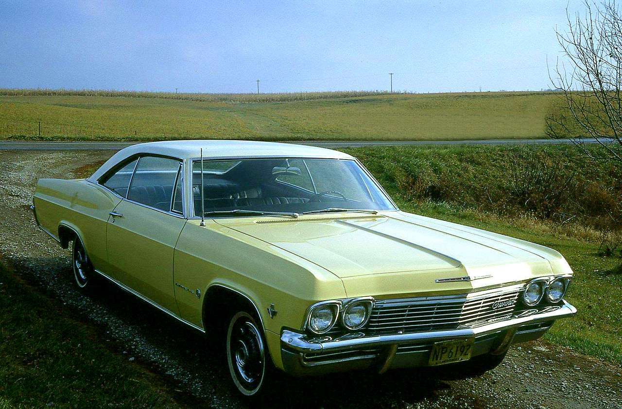 1965 Chevrolet Impala Sport Coupe rompecabezas en línea