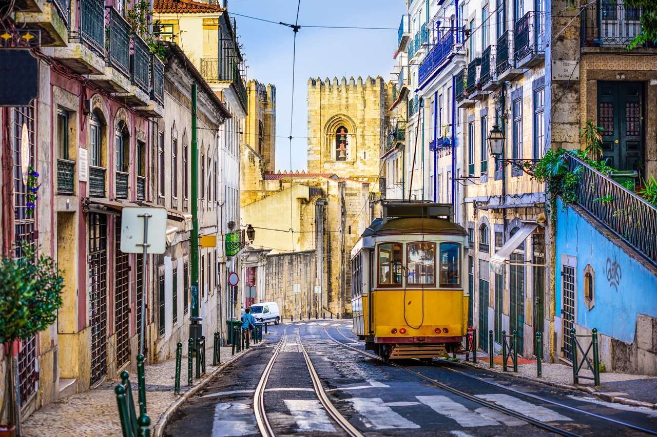 リスボン、ポルトガルの路面電車。 ジグソーパズルオンライン