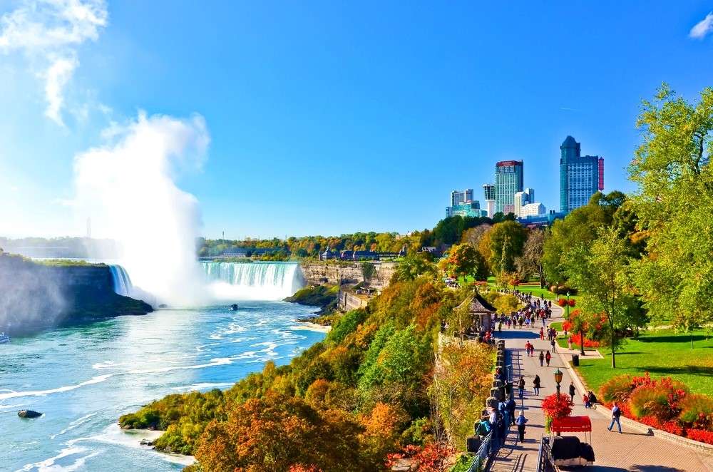 Uma cachoeira em Ontário quebra-cabeças online