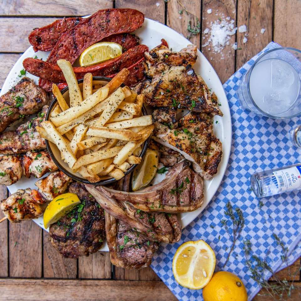 Görög kevert grillezett húsos tányér online puzzle