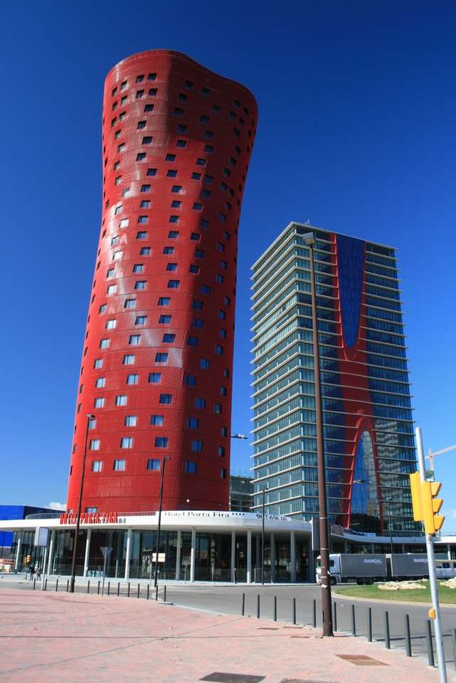 スペインの高層ビル ジグソーパズルオンライン