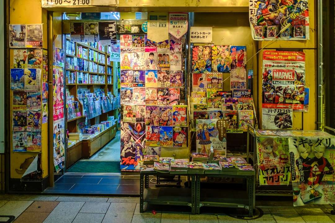 stand de periódicos y cómics rompecabezas en línea
