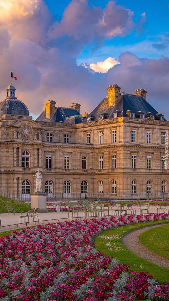Palácio de Luxemburgo em Paris puzzle online