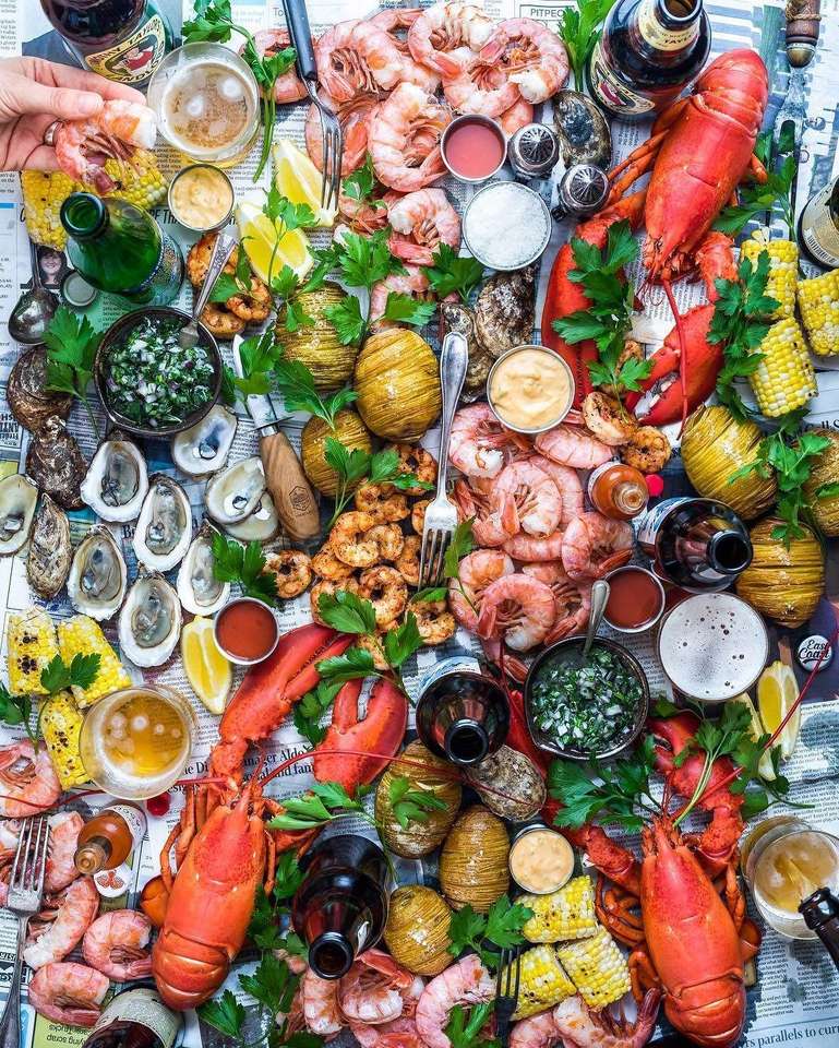 Geassorteerde zeevruchten op tafel online puzzel
