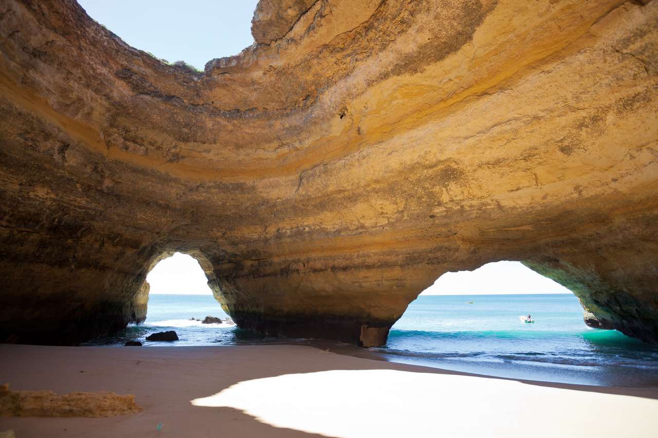 Stranden Benagil i Algarve, Portugal pussel på nätet
