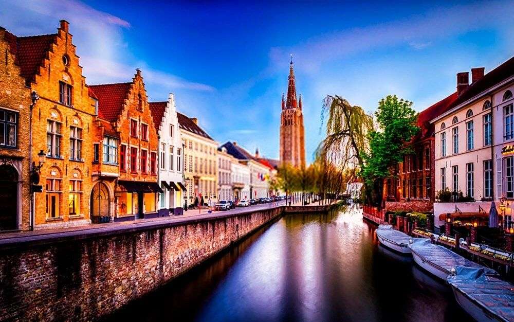 Canal à Bruges puzzle en ligne