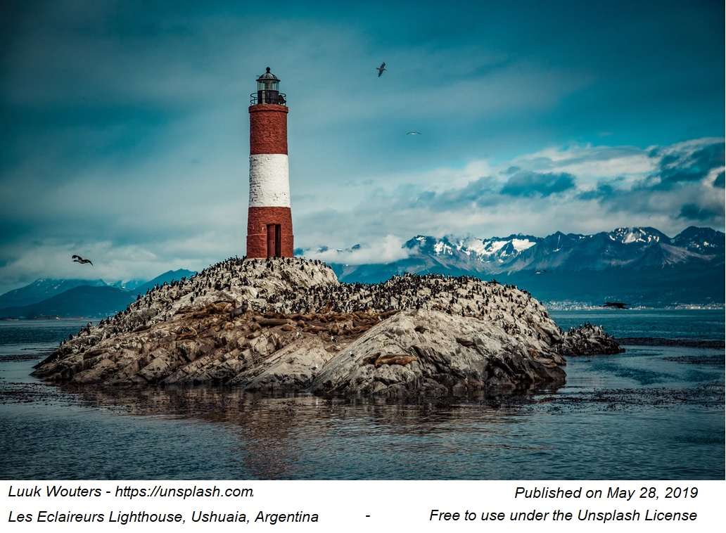 Les Éclaireurs Lighthouse - Ushuaia - Argentina online puzzle