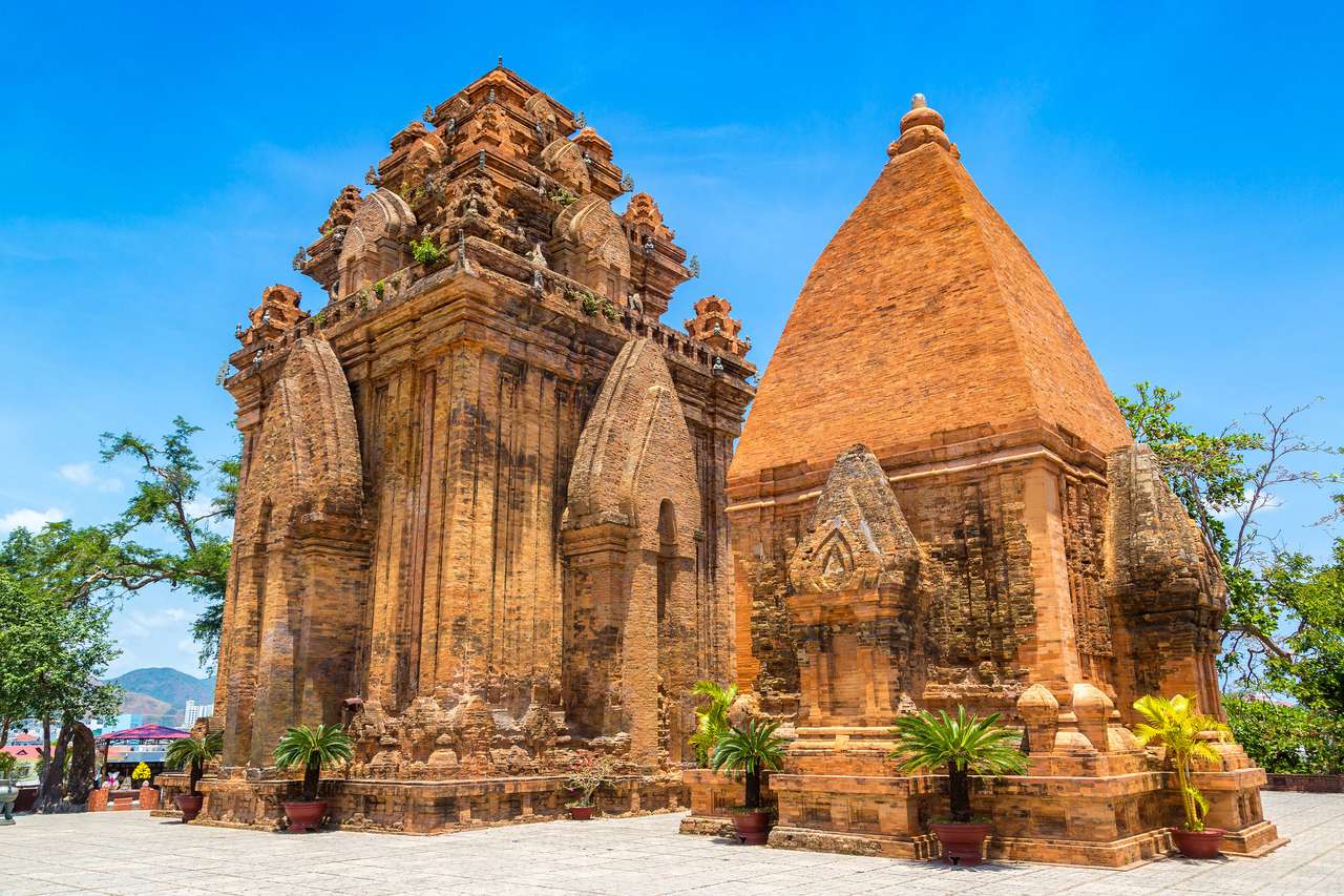 Понагар - храм Чам в Нячанге пазл онлайн