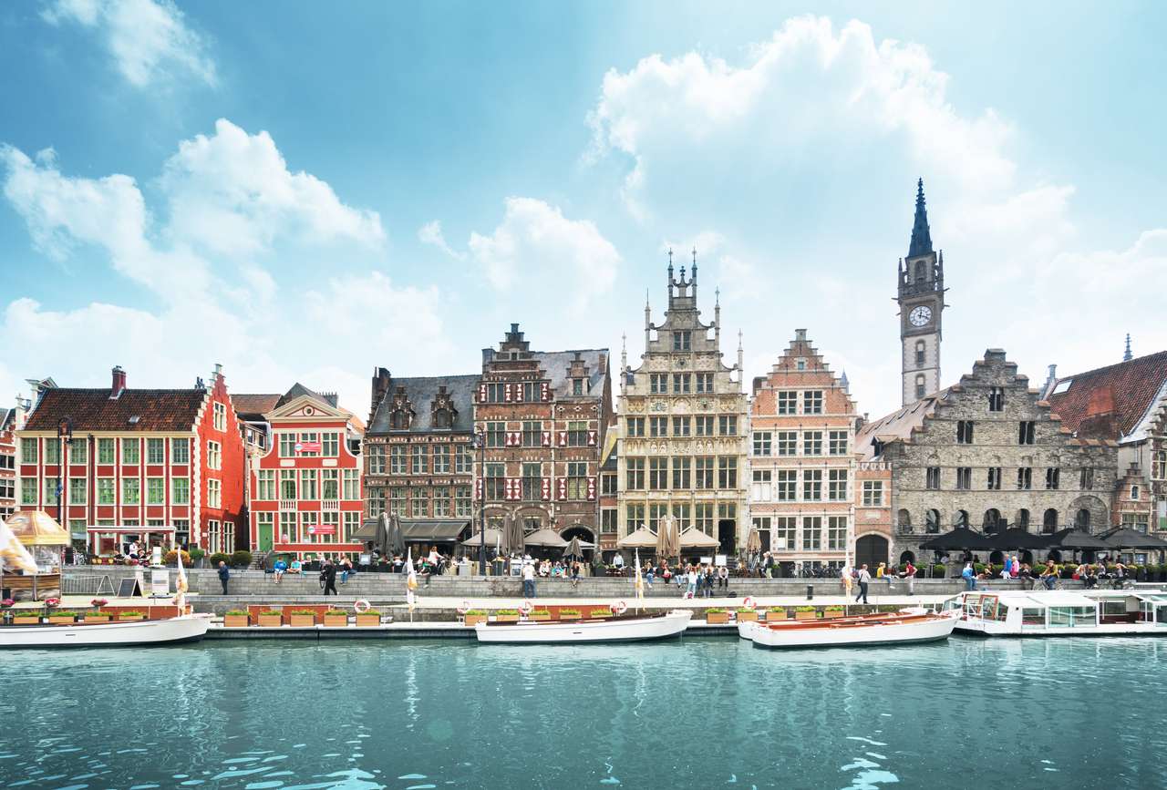 Staré město Ghent, Belgie online puzzle