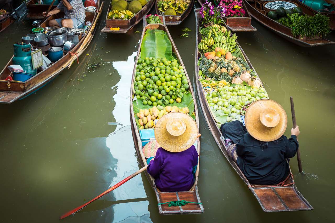 Mercado flutuante na Tailândia puzzle online