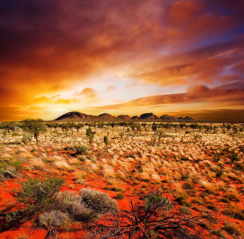 Sonnenuntergang über einer zentralaustralischen Landschaft Online-Puzzle