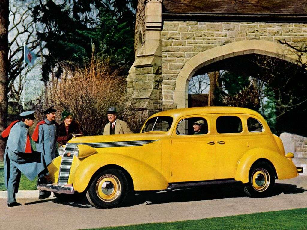 Круїзний седан Studebaker Dictator 1937 року випуску. пазл онлайн