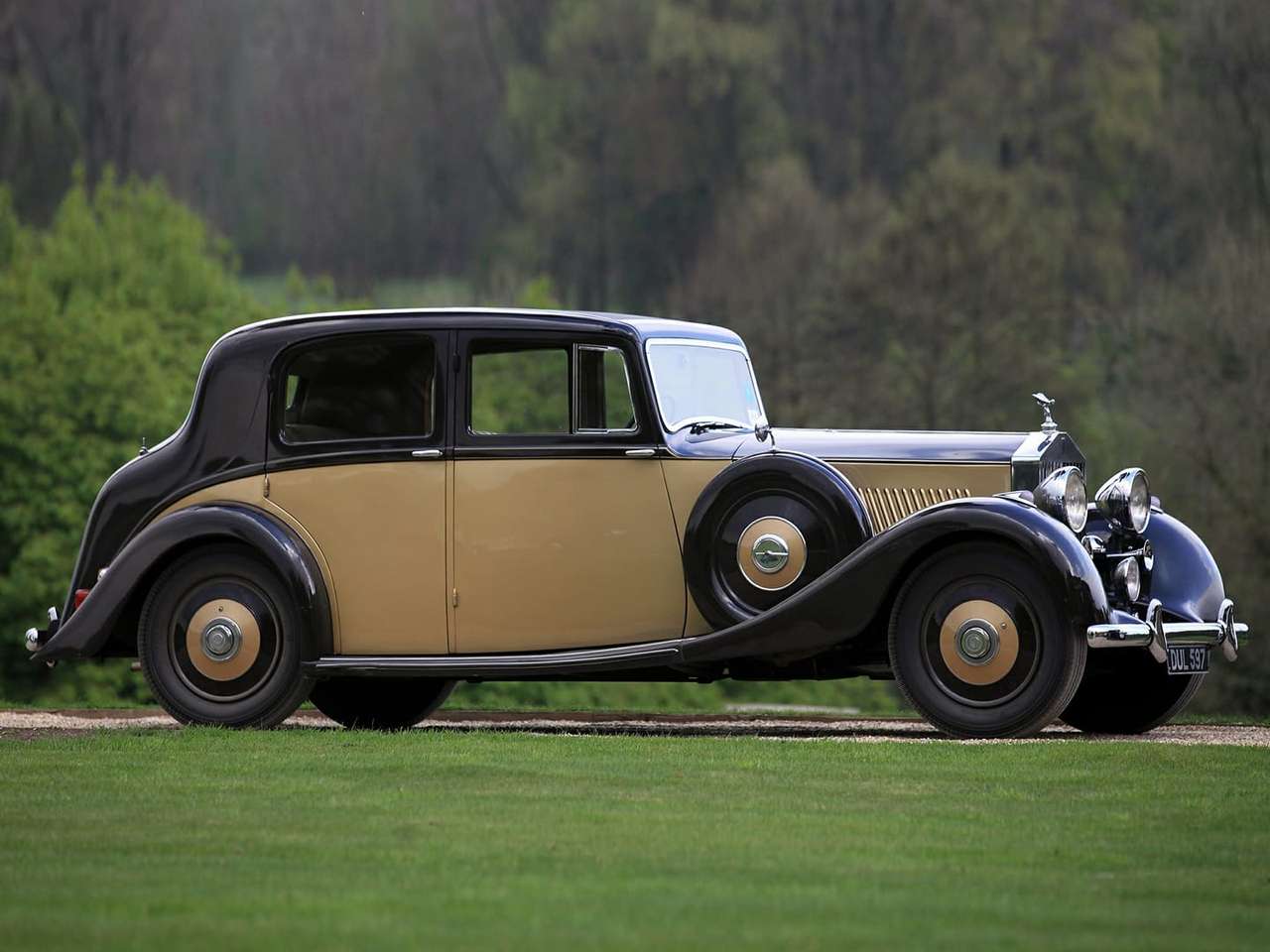 1937 Rolls-Royce 25.30 PK Saloon van Hooper. online puzzel