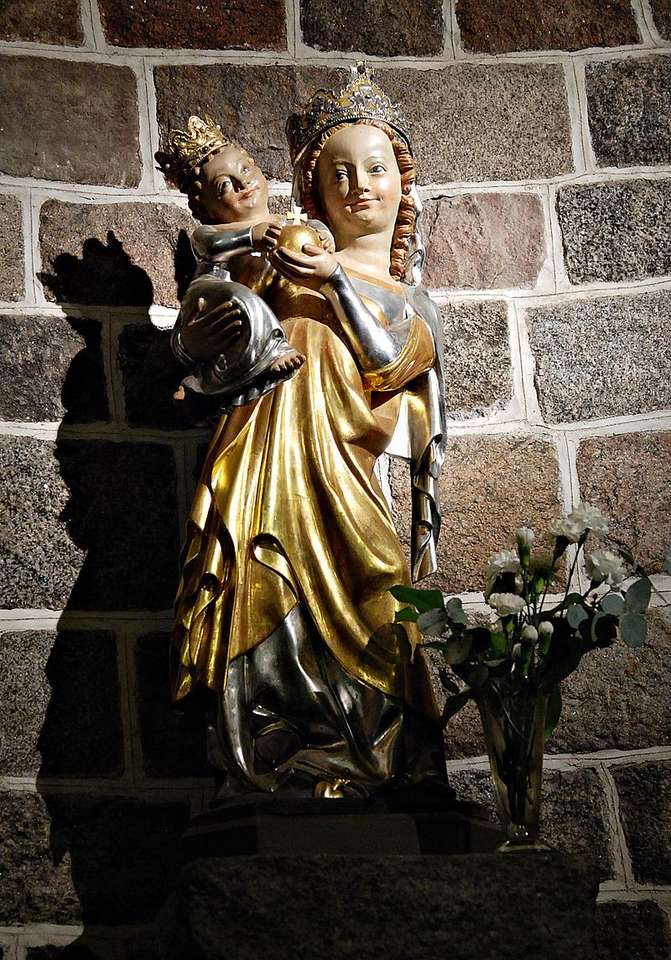 Virgen sonriente de Inowrocław rompecabezas en línea