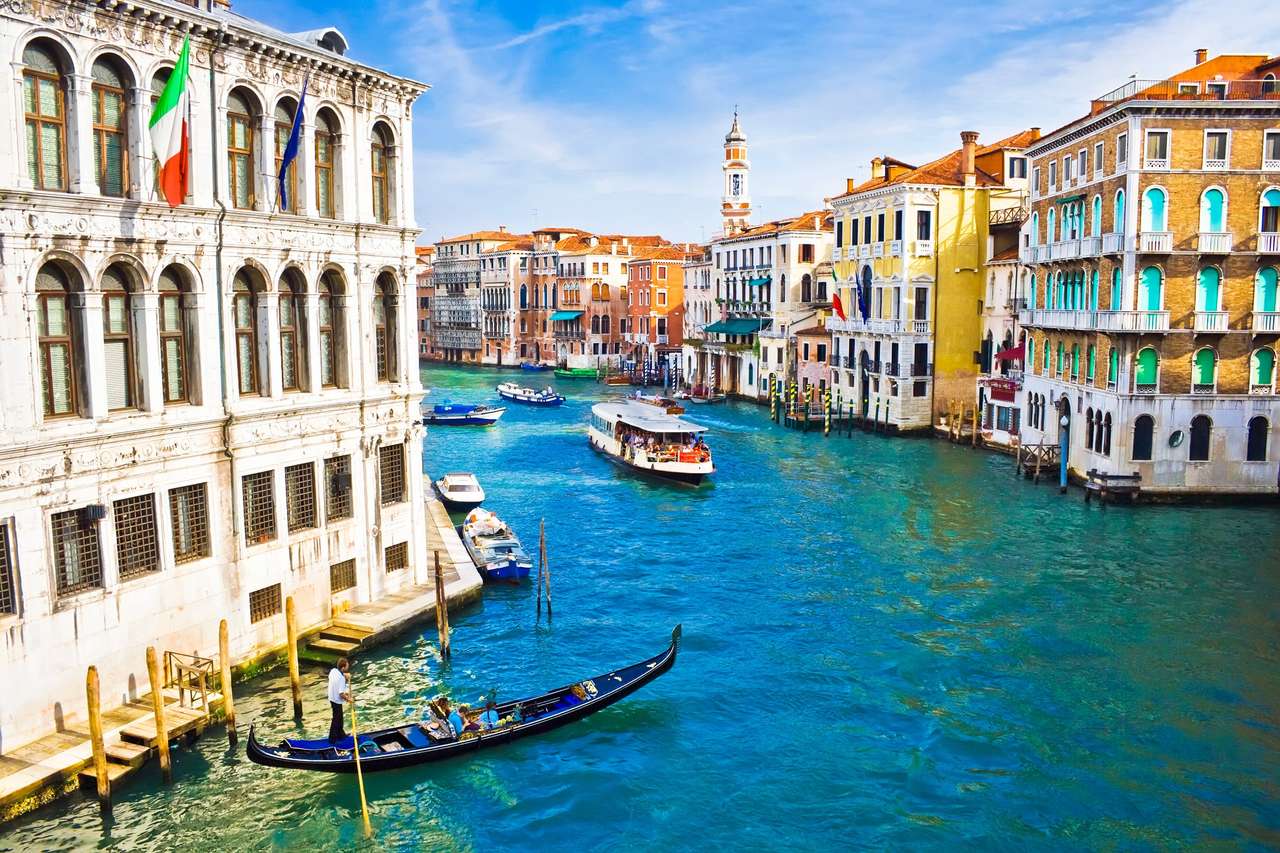 Vacker vattengata - Canal Grande i Venedig, Italien pussel på nätet