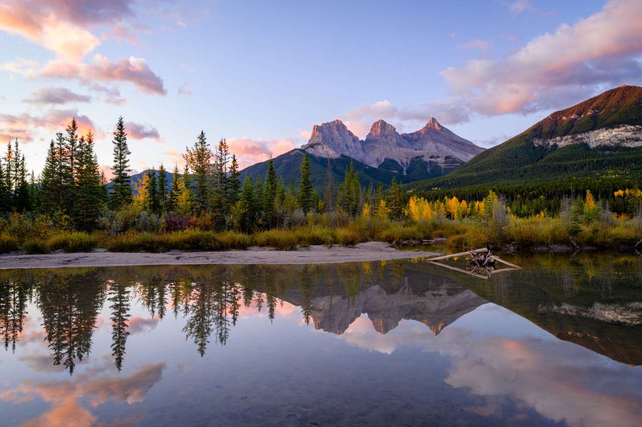 The Three Sisters Alberta Banff National Park legpuzzel online