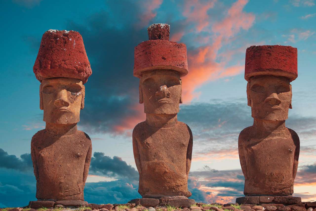 Moai ad Ahu Tongariki (Isola di Pasqua, Cile) puzzle online