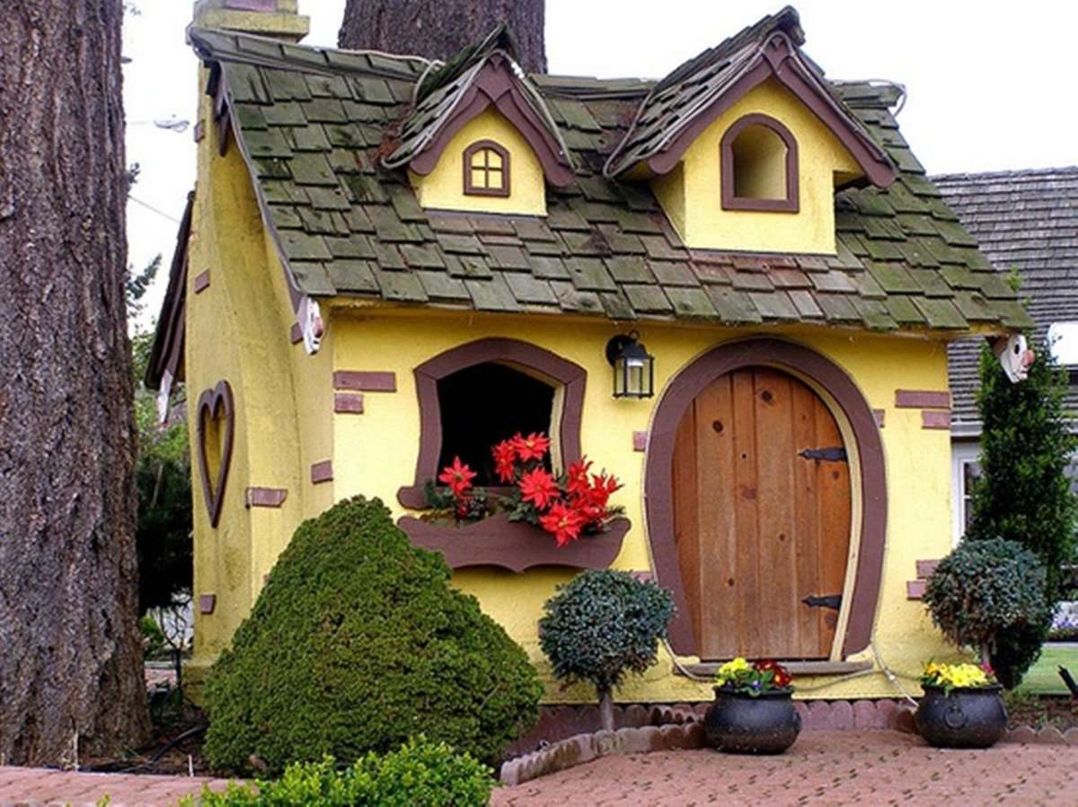fairytale house jigsaw puzzle online