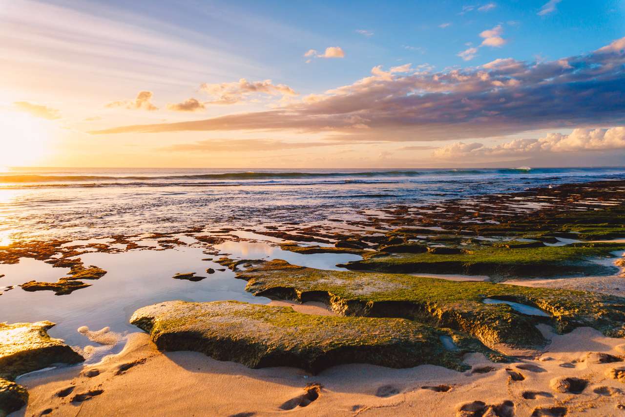 Strand kék óceánnal és naplementével kirakós online
