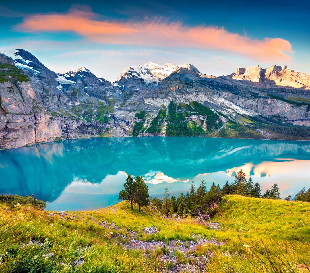 Lacul Oeschinensee jigsaw puzzle online