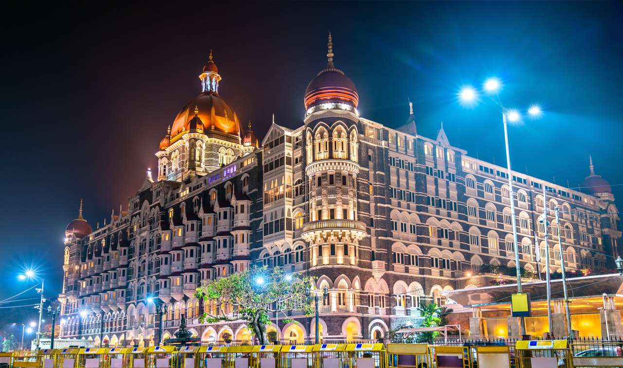 Taj Mahal Palace, ein historisches Gebäude in Mumbai Online-Puzzle
