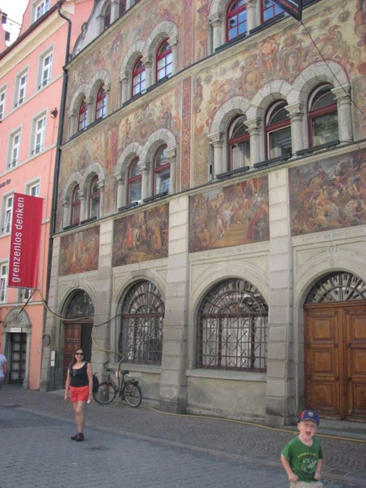 Edifício Konstanz Germany com pinturas nas fachadas puzzle online
