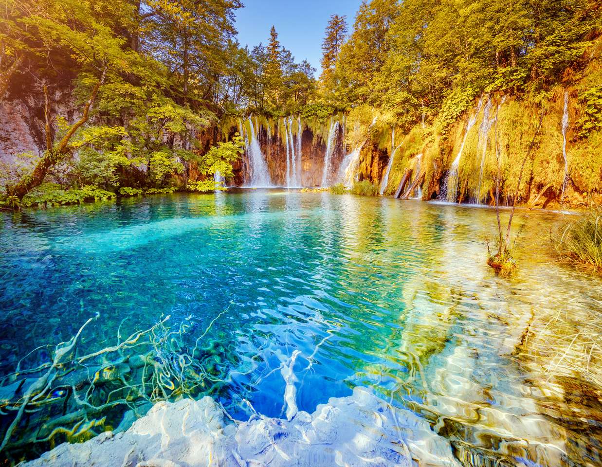 Paradiesische Wasserfälle - Nationalpark Plitvicer Seen Puzzlespiel online