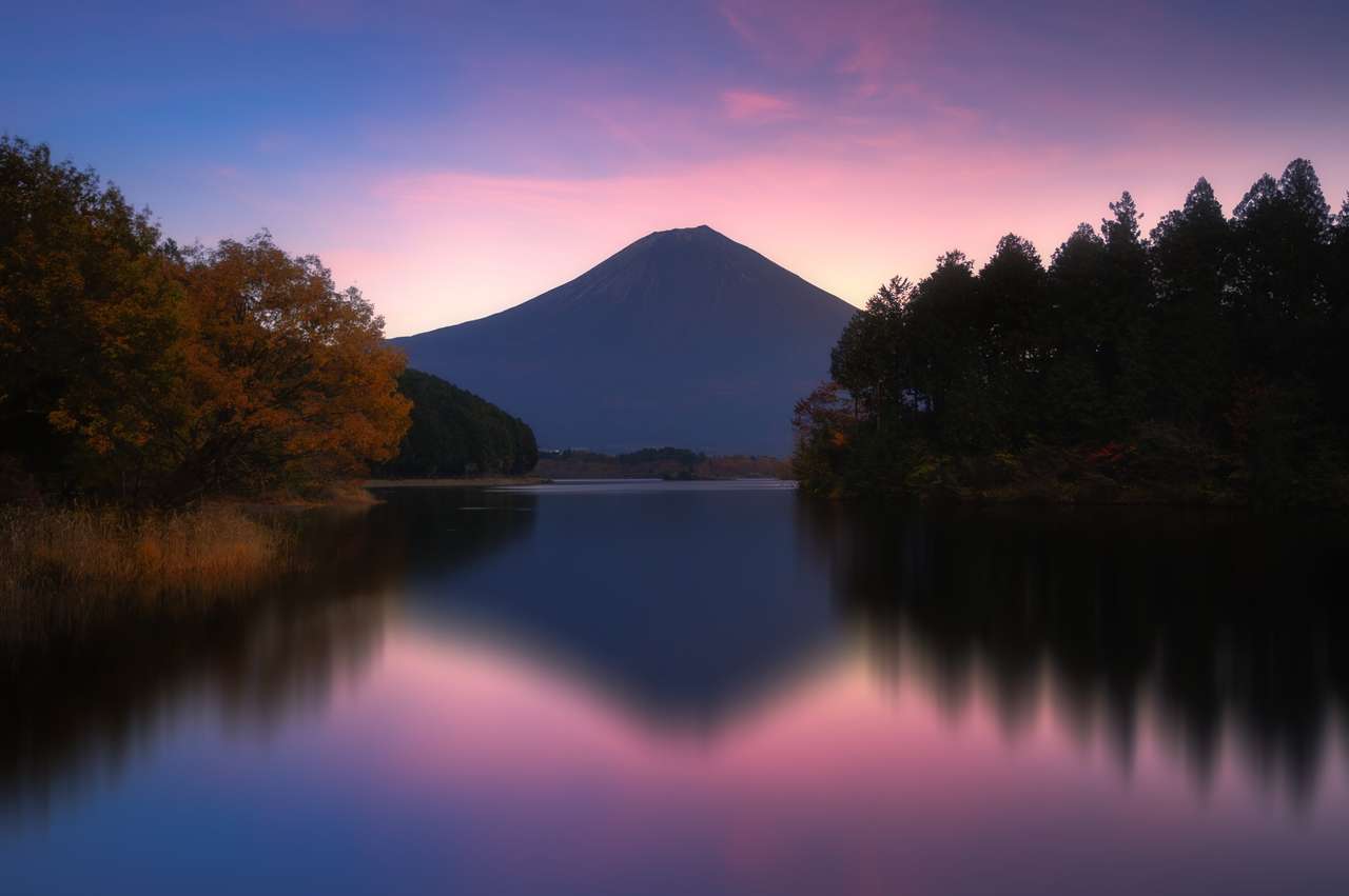 Красивый пейзажный вид на гору Фудзи пазл онлайн