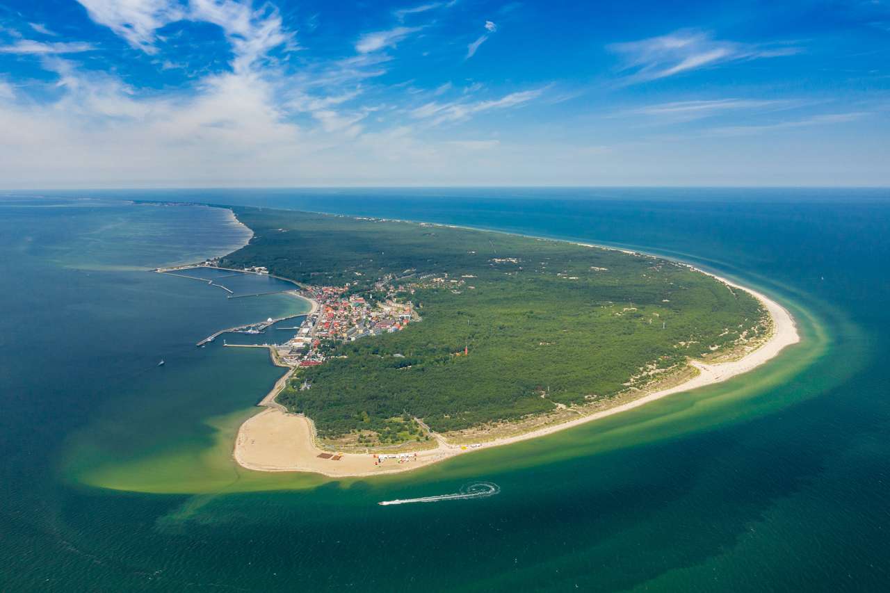 Въздушен изглед на полуостров Хел в Полша, Балтийско море онлайн пъзел