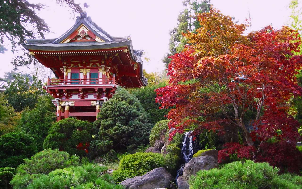 Японски храм онлайн пъзел