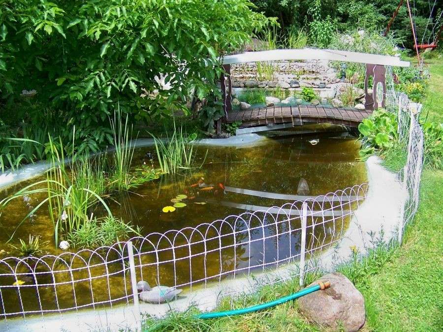 Езеро в градината онлайн пъзел