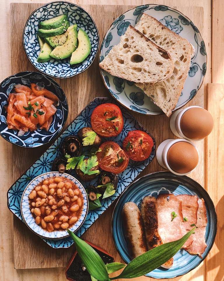 Platos de desayuno saludable rompecabezas en línea