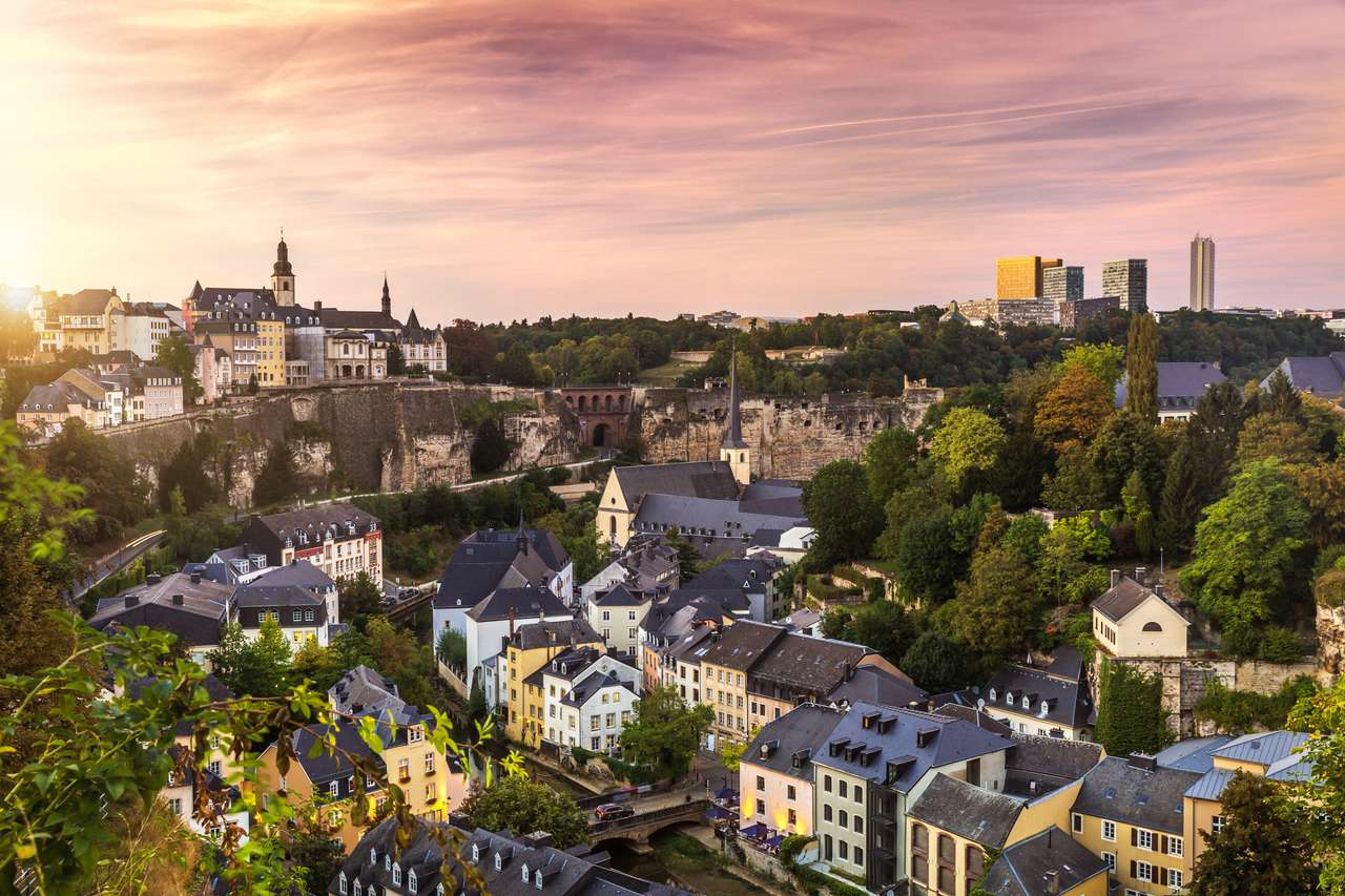 Хубавият град Люксембург в Европа онлайн пъзел