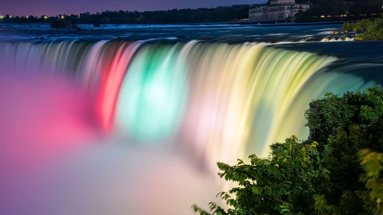 mångfärgat vattenfall pussel på nätet