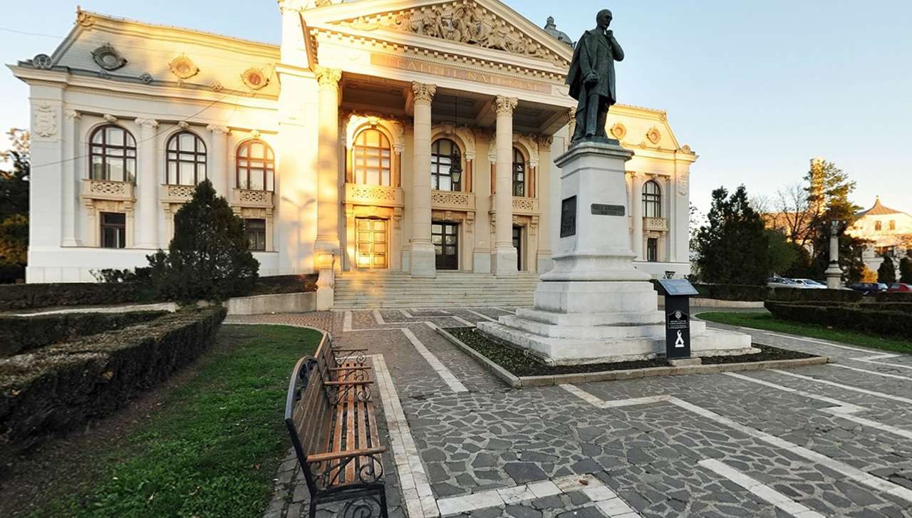 Teatro Nacional "Vasile Alecsandri" Iasi rompecabezas en línea