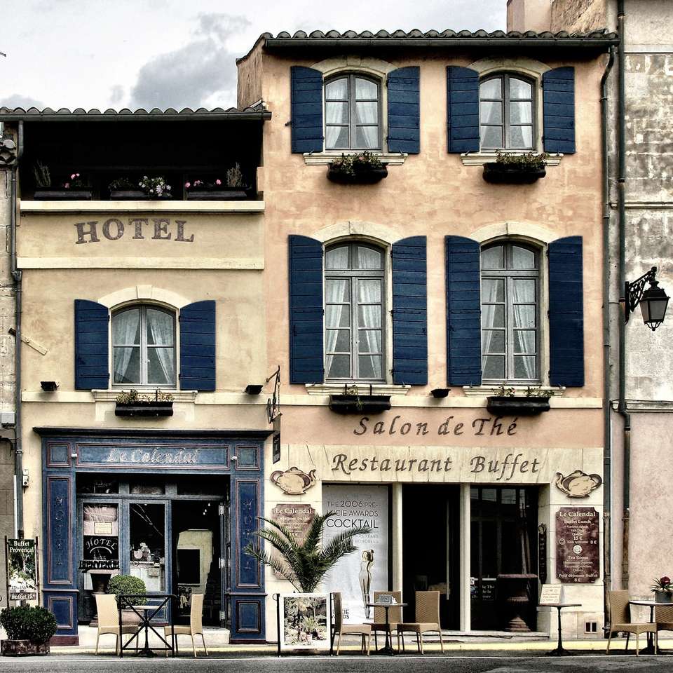 Le Calendal - Arles online puzzel