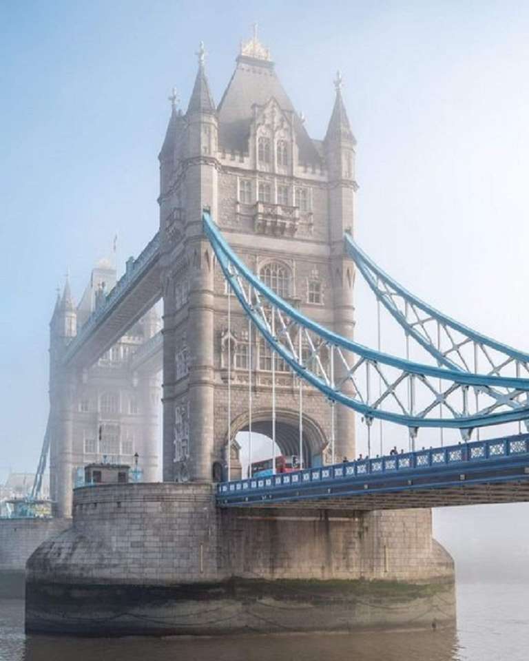 Лондон в мъглата. онлайн пъзел