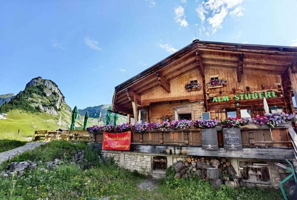 Almstüberl - rustic guesthouse in Austria jigsaw puzzle online