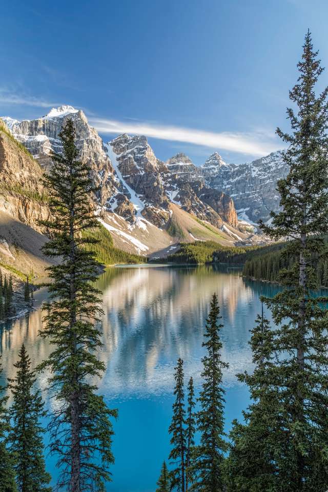 Moraine Lake in Banff online puzzel