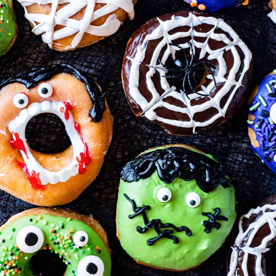Donuts effrayants d'Halloween puzzle en ligne