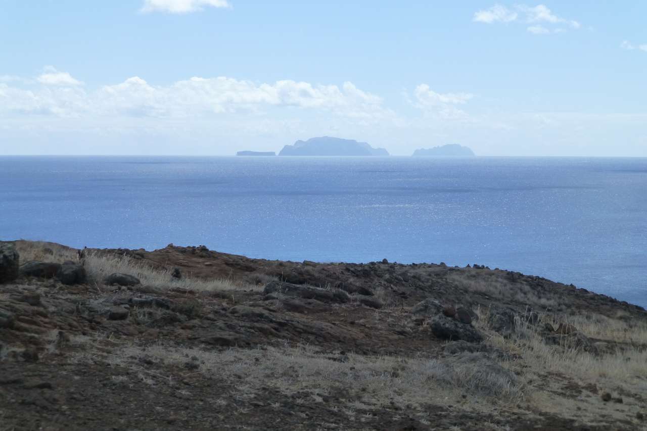 Rocas junto al mar rompecabezas en línea