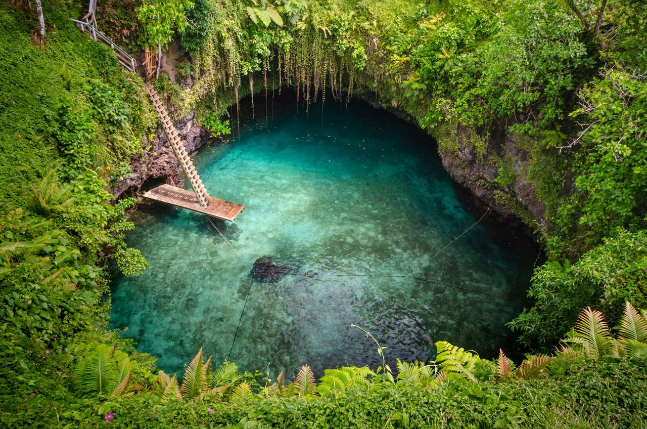 До Суа Тренч, Самоа онлайн пъзел
