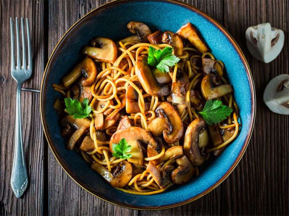 Веганські спагетті з грибами онлайн пазл