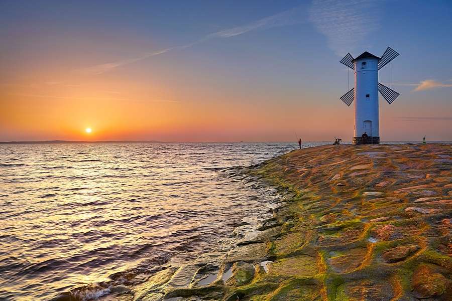 Ostsee mit Leuchtturm Puzzlespiel online