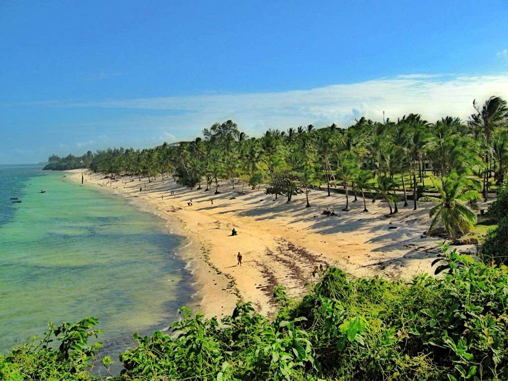 Παραλία στην Ακτή Ελεφαντοστού παζλ online