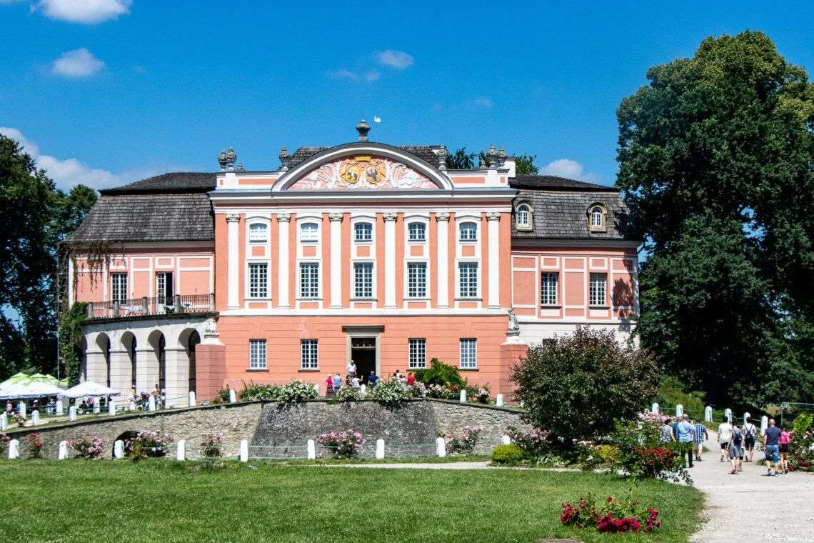 Palác v Kurozwęki online puzzle
