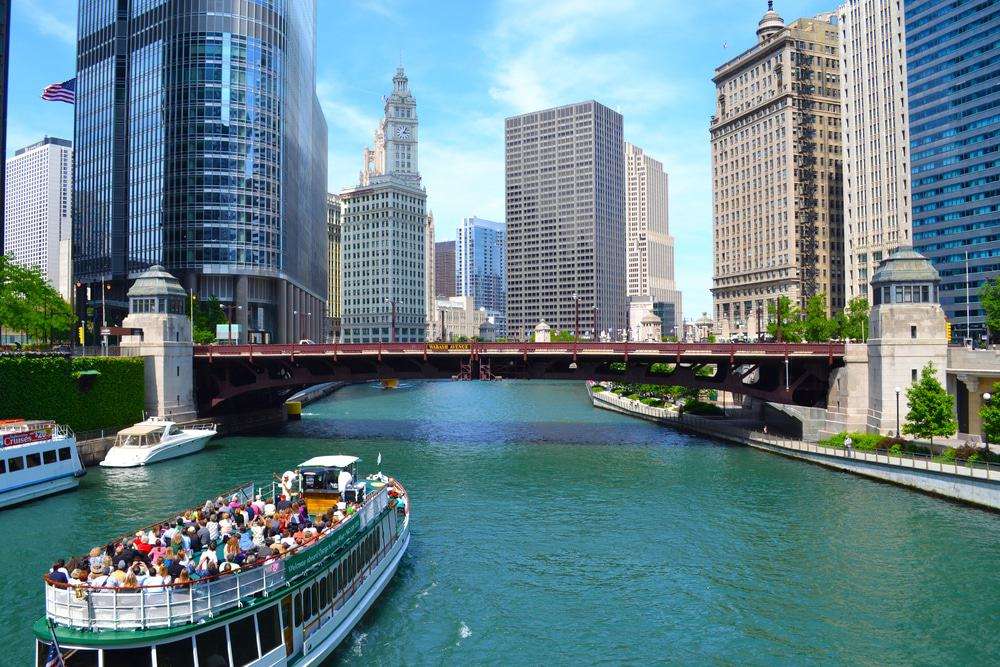 City of Chicago and the Chicago River with a bridge online puzzle